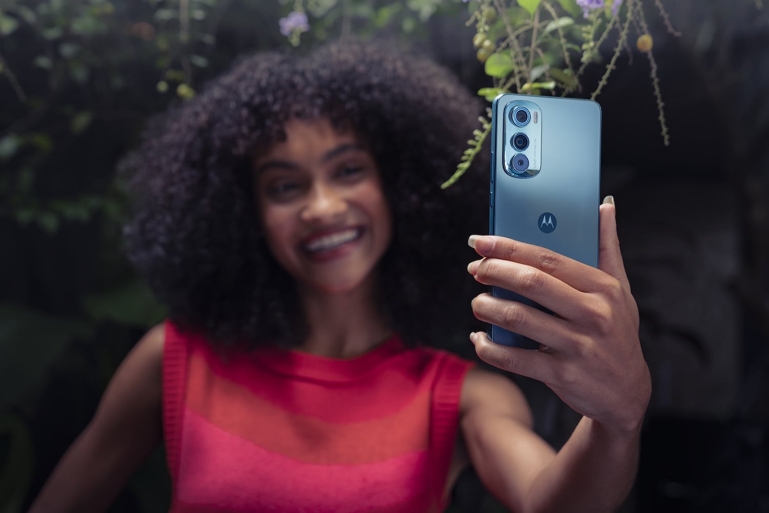 Motorola Edge 30 es oficial: SD778G+ y pantalla OLED de 6.5″