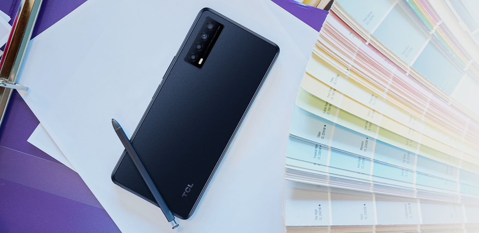 TCL Stylus 5G se suma a la competencia de smartphones con lápiz
