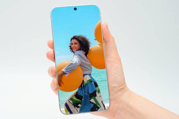 Tecno presenta un concepto de teléfono celular sin bordes de pantalla